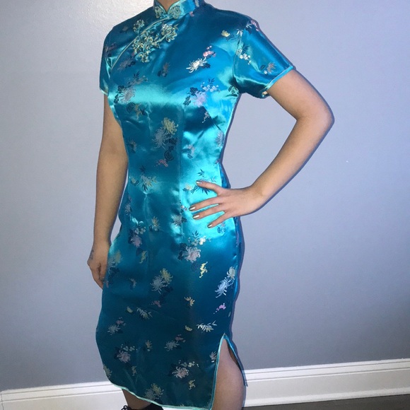 Chinese New Year Tradition Dress - Picture 1 of 4